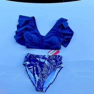 Women’s size Small swimsuit, new with tags